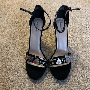 Women’s Shoes - Floral Print Sandal Heels (Size 12)